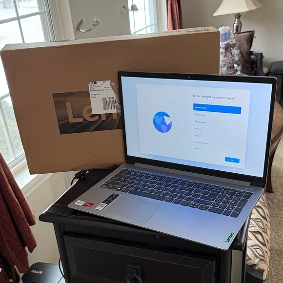 Lenovo Ideapad 1 Silver Laptop with Box
